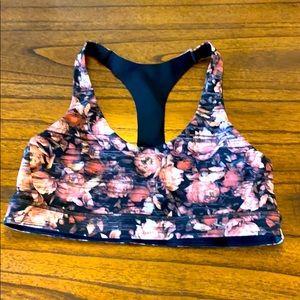 Lululemon size 10 sports bra
